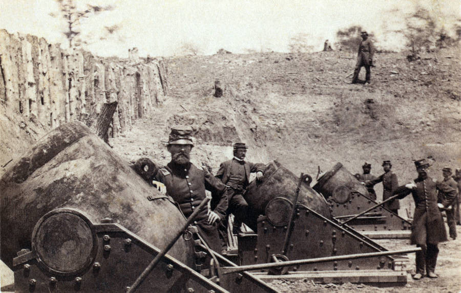 Pháo binh tại Yorktown, Virginia năm 1862.