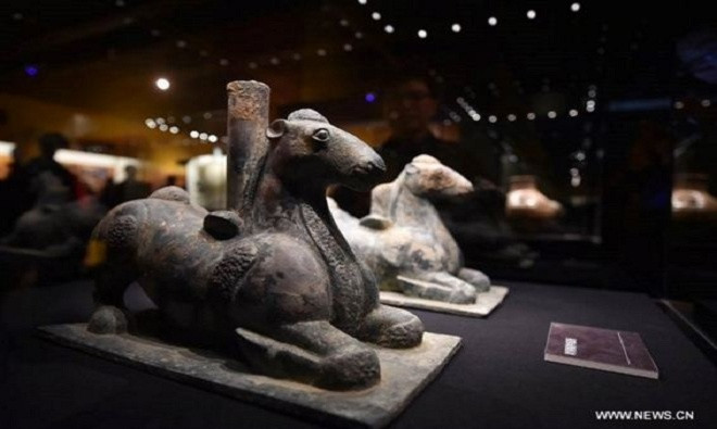 Nhiều cổ vật được làm từ đồng mạ vàng còn khá nguyên vẹn sau hàng trăm năm "ngủ vùi" dưới lòng đất.