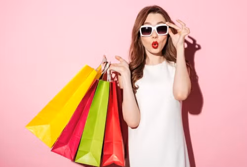 Những người này đôi khi hơi đa sầu đa cảm, tự mình suy nghĩ nhiều khiến bản thân phiền lòng. Hãy có cái nhìn thoáng hơn và lạc quan với cuộc sống. Bạn là một trong những người sinh ra đã được ban lộc, vận trình đặc biệt suôn sẻ sau kết hôn.