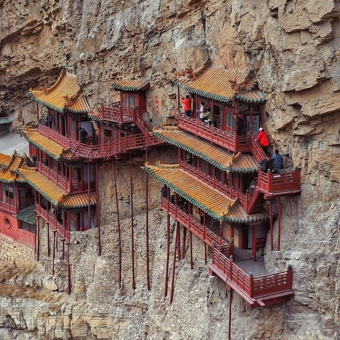 Chùa treo từng được tạp chí Times bình chọn là một trong 10 kiến trúc độc đáo nhất.