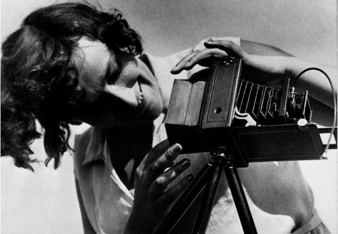 Ngày càng có nhiều người tiếp cận với nhiếp ảnh. Máy ảnh không còn nặng như trước, vì vậy, rất nhiều nhiếp ảnh gia chuyên nghiệp và nghiệp dư đã chụp những bức ảnh đáng kinh ngạc về cuộc sống của Liên Xô. Ảnh: RBTH.