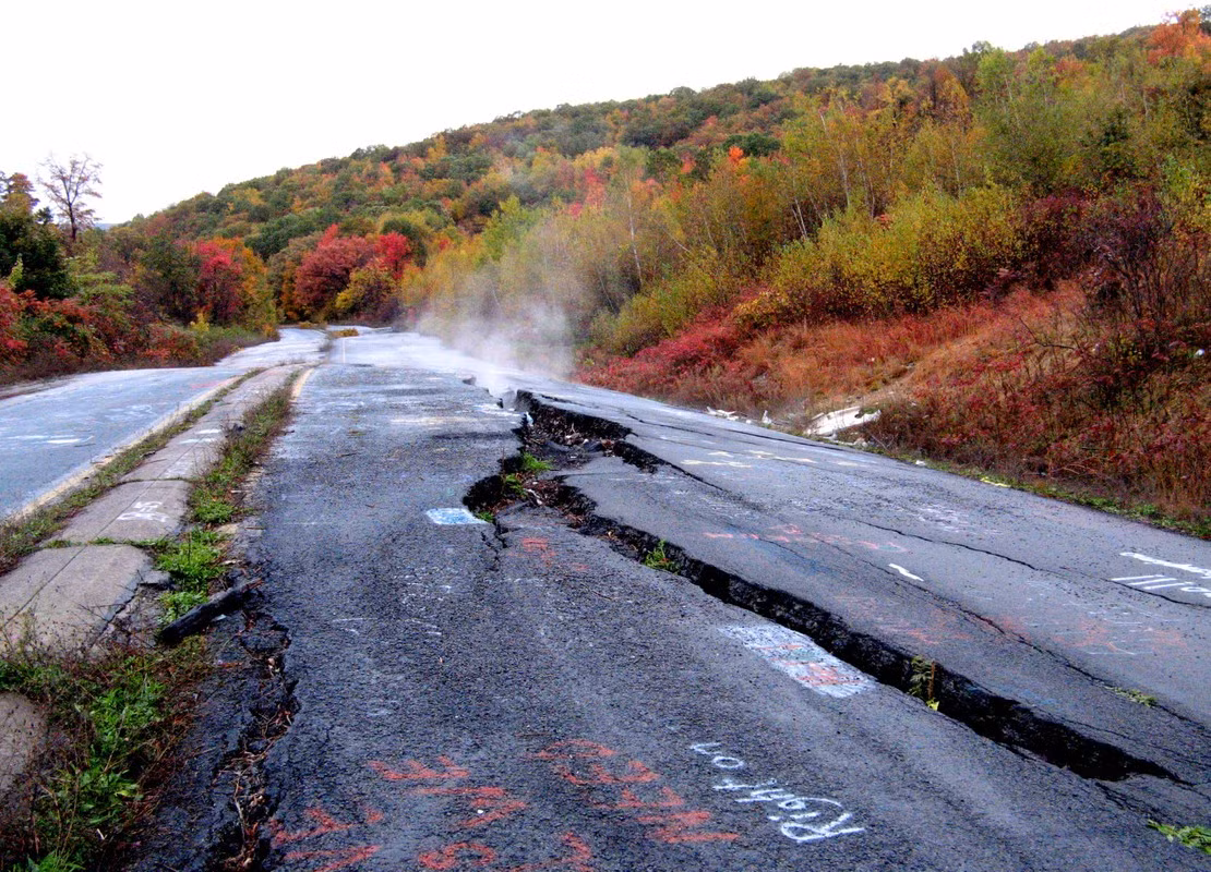 Sự việc này ảnh hưởng lớn đến cuộc sống của người dân ở thị trấn Centralia. Nhiều người phải bỏ nhà đến nơi khác sinh sống vì nồng độ carbon monoxide ở mức nguy hiểm, đe dọa đến tính mạng con người.