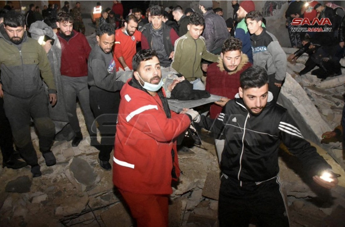 Cụ thể, Phó Tổng thống Thổ Nhĩ Kỳ Fuat Oktay cho biết số người chết ở Thổ Nhĩ Kỳ đã lên tới 284 người tại 10 tỉnh. Ông cho biết hơn 2.300 người bị thương và 1.710 tòa nhà bị phá hủy.