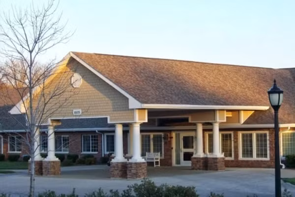 Nguoi phu nu bat ngo “song lai” trong tui dung xac khoa kin