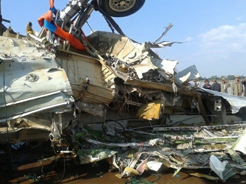 Ngày 16/10/2013, chiếc máy bay ATR 72-600 của hãng hàng không quốc gia Lào rơi xuống sông Mekong khi thực hiện chuyến bay nội địa số hiệu QV301 từ Vientiane tới Pakse, khiến toàn bộ 49 người trên máy bay thiệt mạng.