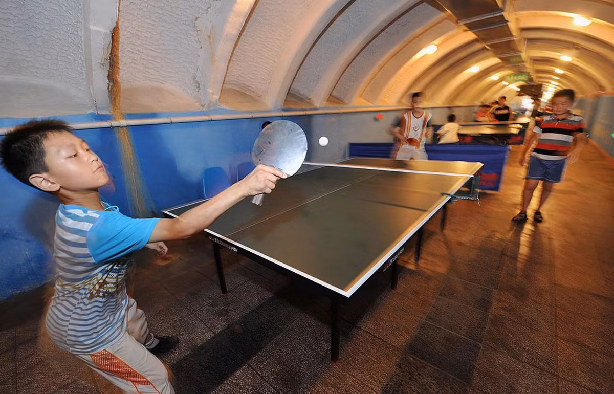 Can canh dan Trung Quoc tranh nong trong ham tru bom-Hinh-9