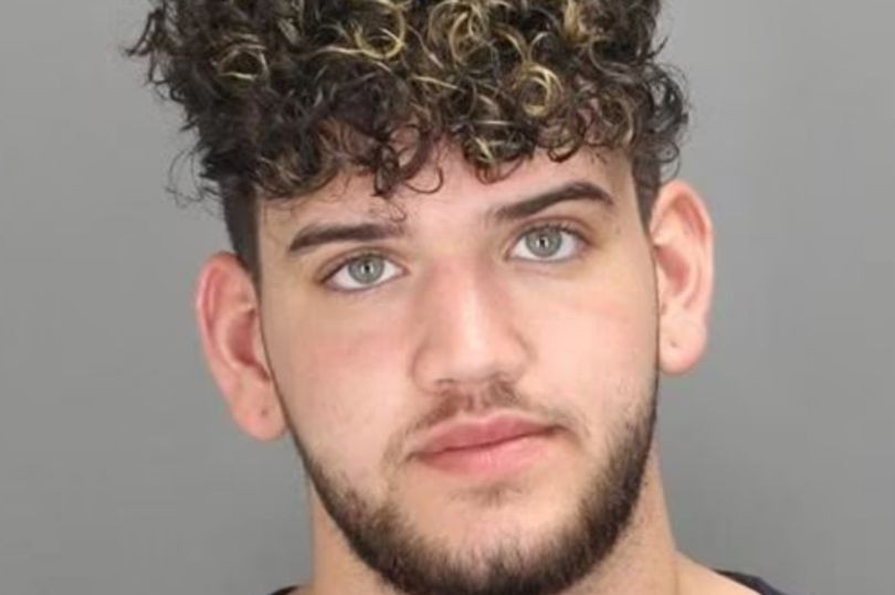 Mạo danh cảnh sát rồi tấn công... cảnh sát thật Mao danh canh sat roi tan cong... canh sat that