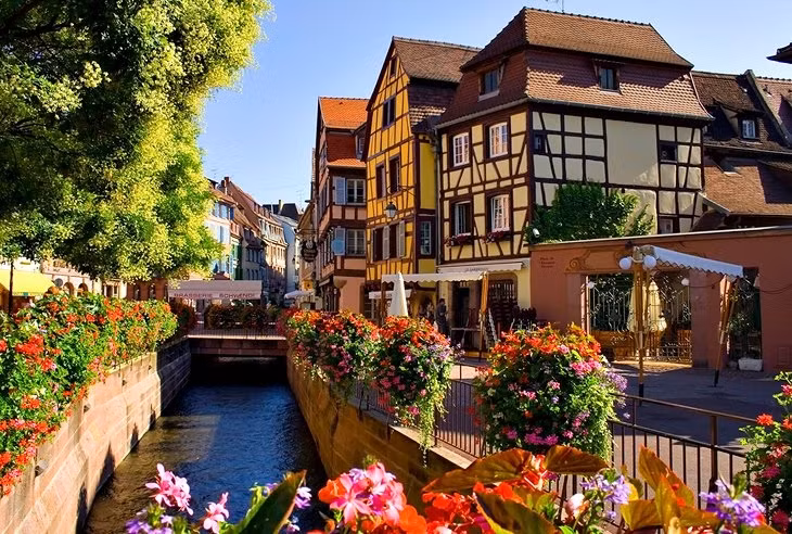 Ve dep tho mong cua 4 ngoi lang co kinh o chau Au-Hinh-6