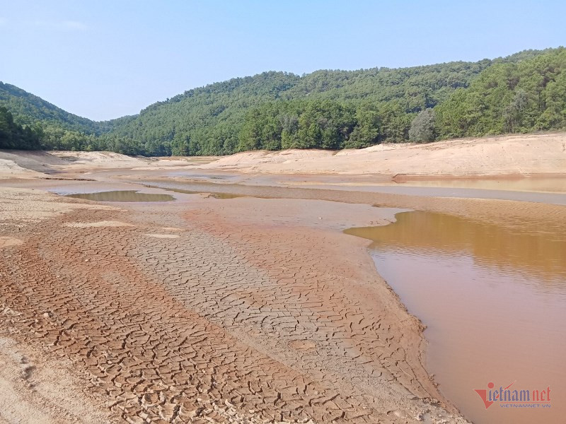 Ha Tinh: Ho cap nuoc can tro day, nguy co thieu nuoc sinh hoat