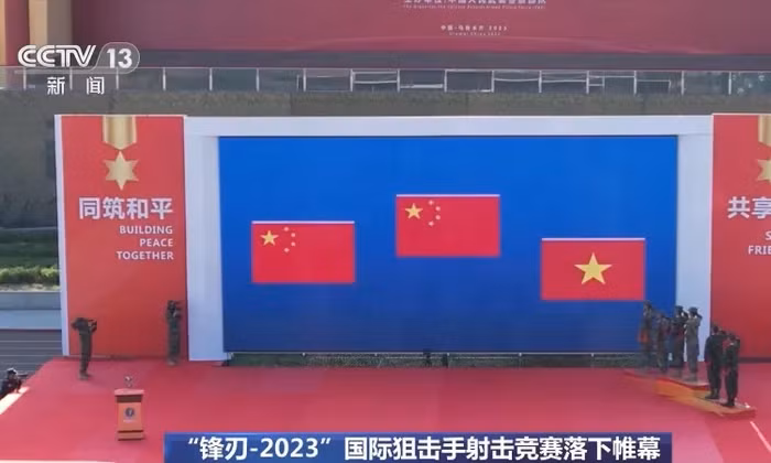 Đội tuyển bắn tỉa Việt Nam giành được giải ba. Ảnh: CCTV 13.