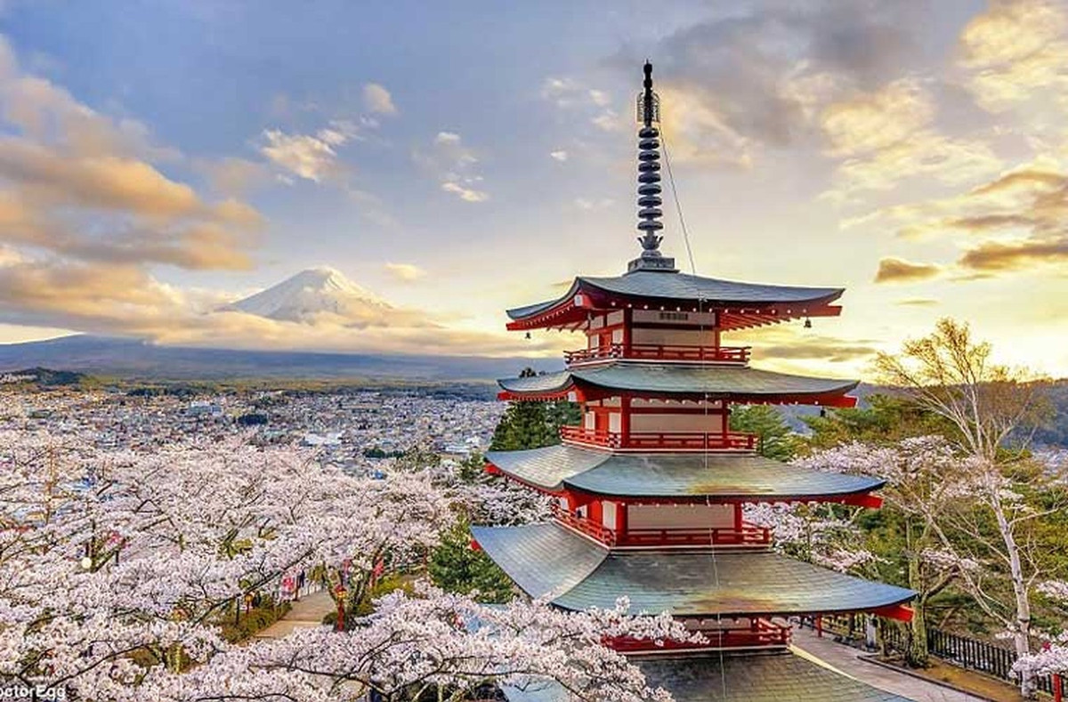 Ngôi chùa Fujiyoshida ở Nhật Bản được xây dựng vào ngày 12/8/1958.