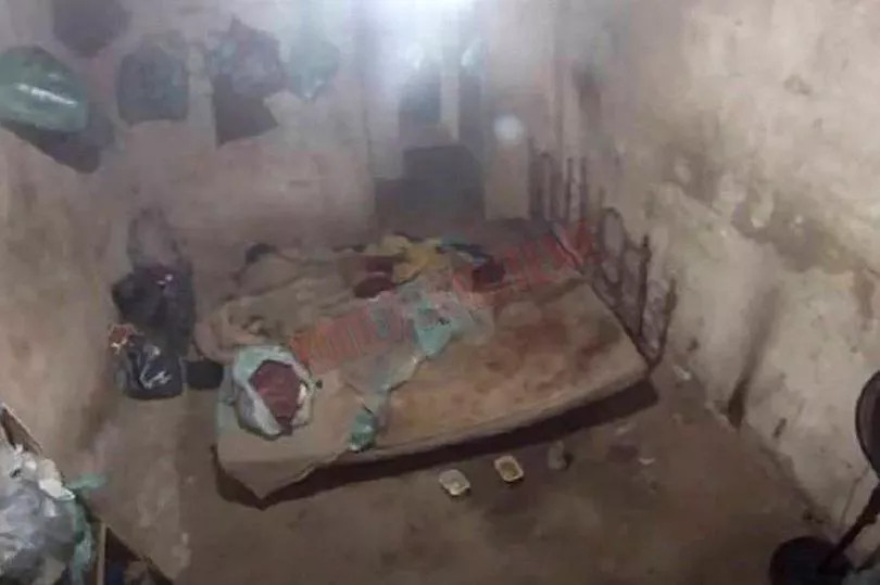 Nga: Cô gái bị nhốt dưới tầng hầm làm nô lệ suốt 14 năm Nga: Co gai bi nhot duoi tang ham lam no le suot 14 nam