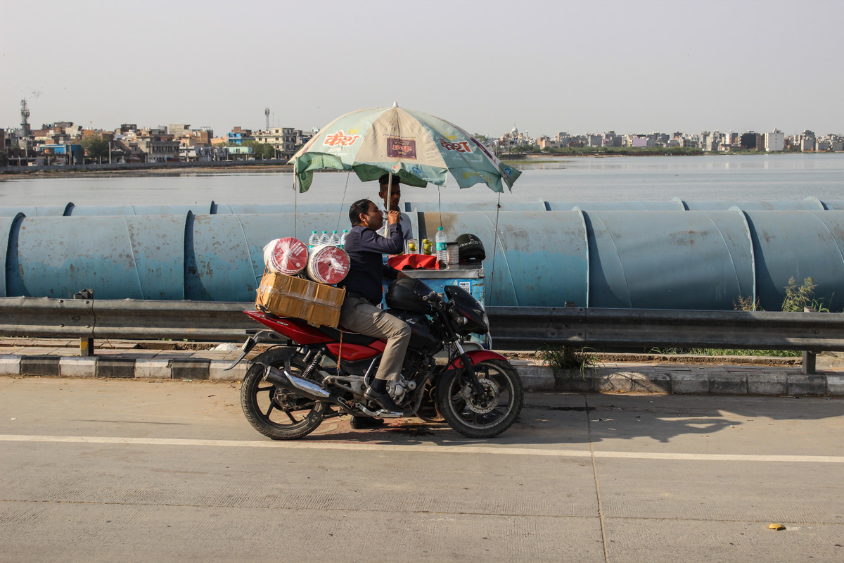 Trong 3 tháng cao điểm mùa hè là 4, 5 và 6, nắng nóng xuất hiện ở hầu hết các vùng của Ấn Độ, trước khi mùa mưa đến giúp hạ nhiệt. Ảnh: Jazeera.