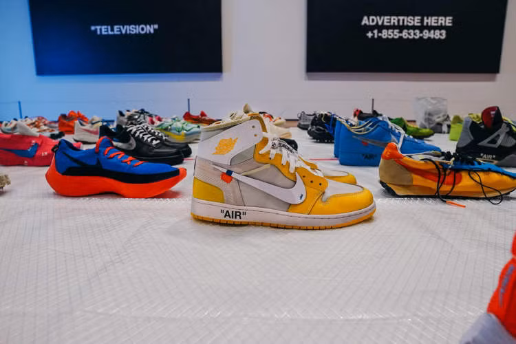 Ke trom danh cap 220 doi giay nhung tat ca deu danh cho chan phai