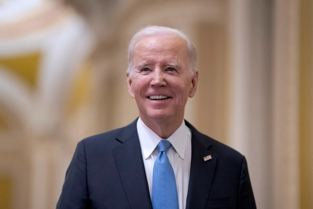Tổng thống Joe Biden cắt bỏ khối mô ung thư ngực Tong thong Joe Biden cat bo khoi mo ung thu nguc