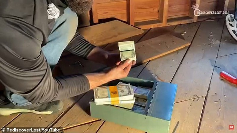 Những người may mắn vớ được kho báu tiền tỷ “trên trời rơi xuống” - Hình 2 Nhung nguoi may man vo duoc kho bau tien ty “tren troi roi xuong”-Hinh-2