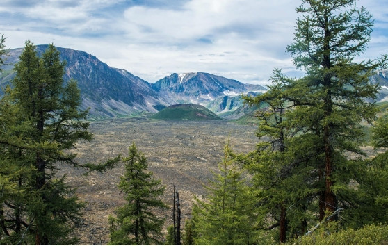 8. Núi lửa Kropotkin, Buryatia: Trong dãy núi Vostochnye Sayany có một ngọn núi lửa ngừng hoạt động cách đây 12.000 năm. Nó mang tên của Pyotr Kropotkin, một nhà địa lý và nhà cách mạng nổi tiếng người Nga.