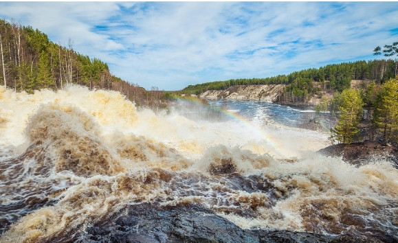 9. Hirvas, Karelia: Núi lửa Paleo Hirvas của Karelia là một trong những núi lửa lâu đời nhất trên hành tinh của chúng ta: nó đã tắt ngấm từ hơn 2 tỷ năm trước. Đây là một trong những thắng cảnh thiên nhiên ngoạn mục nhất của Karelia.