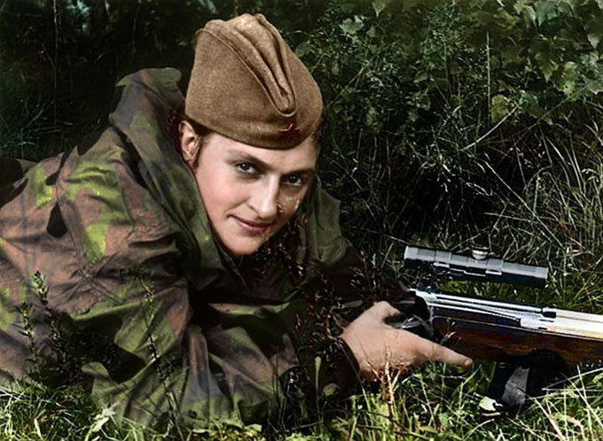 Lyudmila Pavlichenko từng là nỗi ám ảnh của phát xít Đức và được quân đội của Hitler đặt biệt danh “Quý bà chết chóc”.