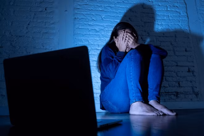 Bat nat tren mang la gi va he luy cua no nguy hiem the nao?