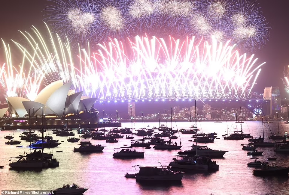 Cách đón năm mới “không giống ai” của giới nhà giàu thế giới - Hình 3 Cach don nam moi “khong giong ai” cua gioi nha giau the gioi-Hinh-3