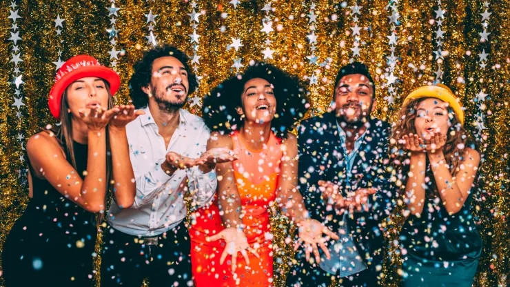 Cách đón năm mới “không giống ai” của giới nhà giàu thế giới - Hình 4 Cach don nam moi “khong giong ai” cua gioi nha giau the gioi-Hinh-4