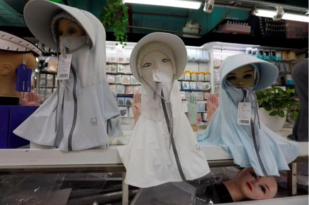 Cách người dân Trung Quốc đối phó với nắng nóng kỷ lục Cach nguoi dan Trung Quoc doi pho voi nang nong ky luc