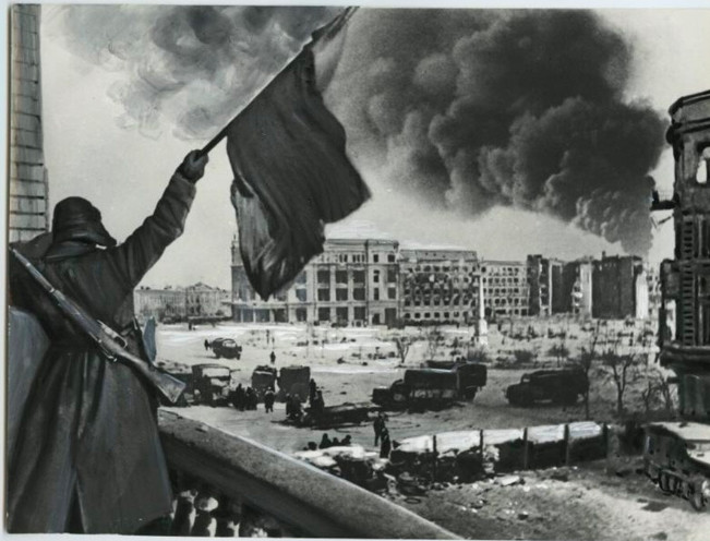 Tháng 2/1943 đánh dấu sự kết thúc thành công của những trang quan trọng nhất của cuộc chiến - Trận Stalingrad.