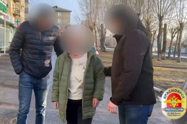 Nga: Me bi buoc toi thue sat thu sat hai con gai