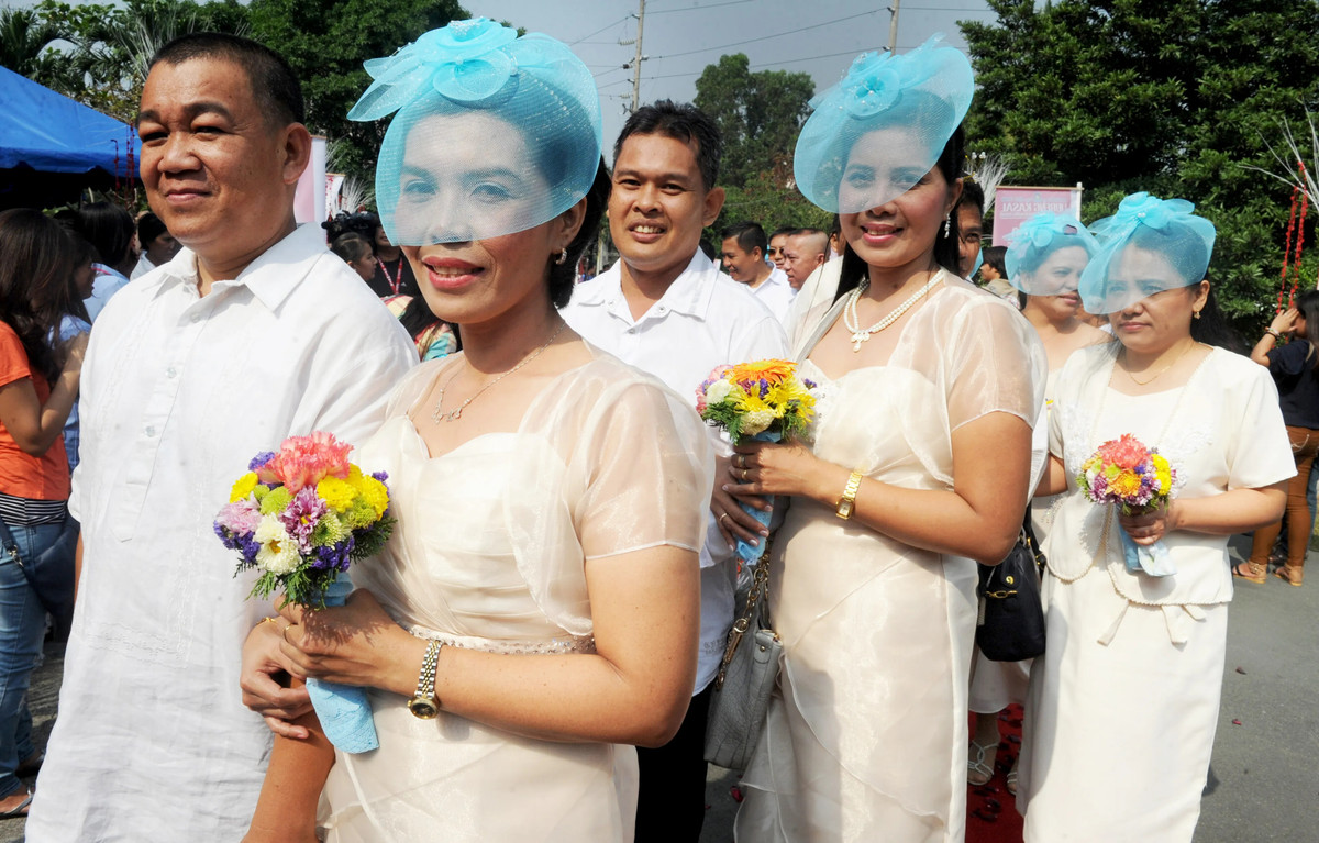 Các đám cưới tập thể ở Philippines được tổ chức chủ yếu là nhằm giúp những cặp vợ chồng gặp khó khăn về tài chính, không đủ khả năng chi trả cho hôn lễ.