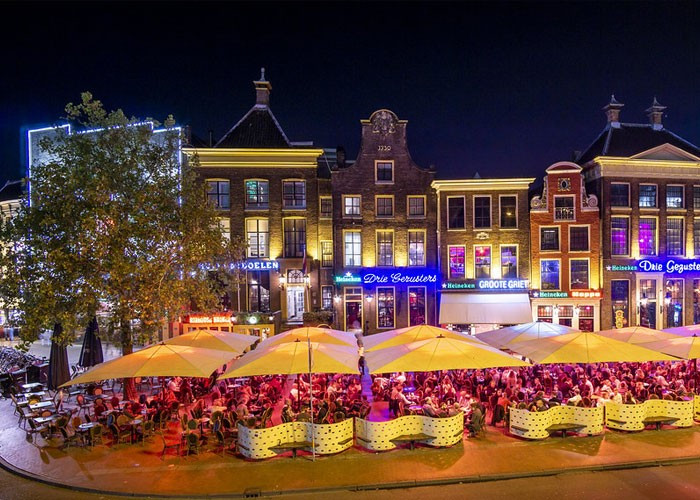 Hà Lan có quán rượu lớn nhất ở châu Âu: Quán rượu Drie Gezusters (Three Sisters) ở Groningen giữ danh hiệu quán rượu lớn nhất châu Âu và là di sản quốc gia.