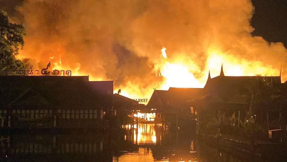 Hen truong tan hoang vu chay cho noi Pattaya cua Thai Lan-Hinh-5