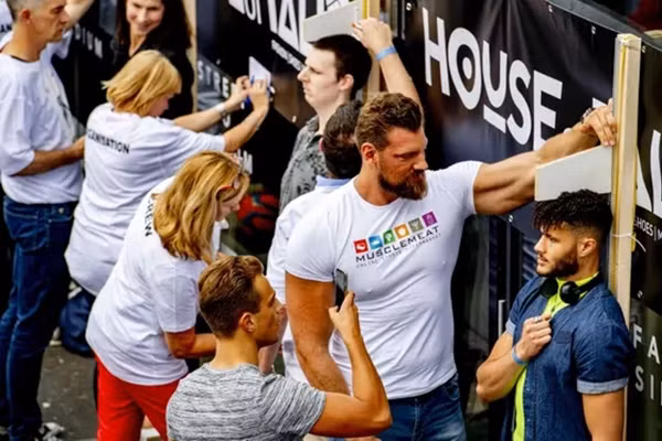 Chieu cao nguoi dan cac nuoc: Nuoc nao “cao” nhanh nhat?