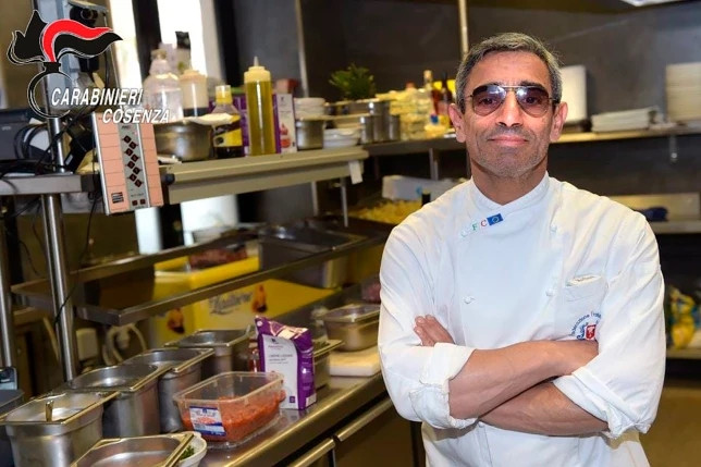 Sát thủ mafia bị bắt sau 16 năm trốn dưới “mác” thợ làm bánh Sat thu mafia bi bat sau 16 nam tron duoi “mac” tho lam banh