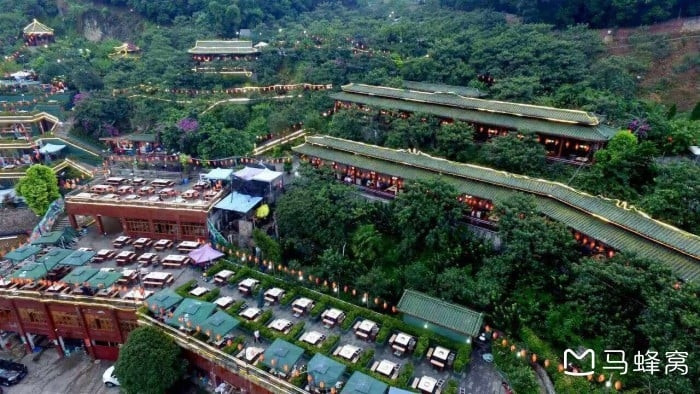 Tan muc nha hang lau lon nhat the gioi, phuc vu duoc 5.800 khach-Hinh-3