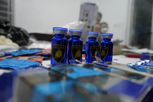 Phá đường dây đưa nguyên liệu sản xuất ma túy từ châu Âu về Việt Nam - Hình 2 Pha duong day dua nguyen lieu san xuat ma tuy tu chau Au ve Viet Nam-Hinh-2