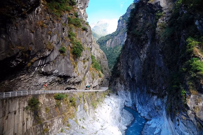 Ben trong nhung duong ham an tuong nhat the gioi-Hinh-9