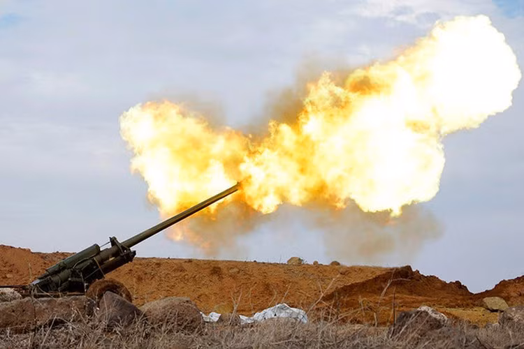 M-46 được sử dụng tại hơn 25 quốc gia trên thế giới, đáng nói là ngay cả Israel cũng từng chế tạo một phiên bản pháo dựa trên thiết kế M-46 130mm.