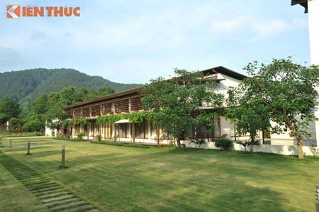 Biệt thự ca sĩ Mỹ Linh "xẻ thịt" đất rừng phòng hộ nhiều năm nay vẫn không bị xử lý.