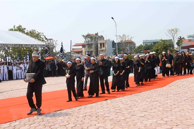 Nguyen Tong Bi thu Do Muoi da an nghi trong long dat me-Hinh-11