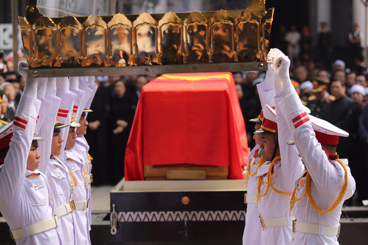 Nguyen Tong Bi thu Do Muoi da an nghi trong long dat me-Hinh-30