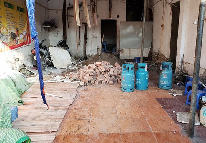 Danh tinh nguoi dan ong xa khi gas dinh dot nha o Ha Noi-Hinh-2