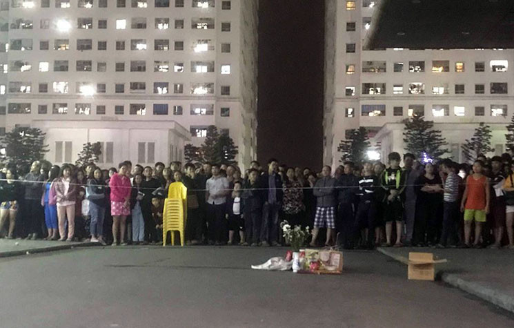 Tiếp nhận tin báo, Công an quận Hoàng Mai khẩn trương đến hiện trường phối hợp với Công an Hoàng Liệt phong tỏa hiện trường, điều tra làm rõ.