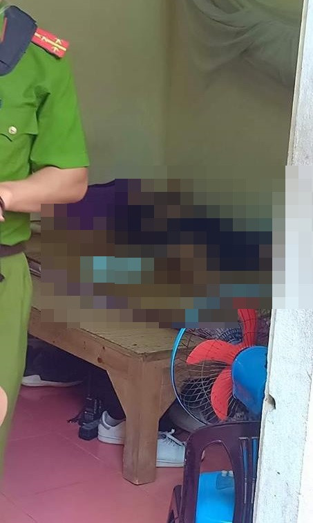 Nam thanh nien chet bi an tren giuong trong can nha khoa trai