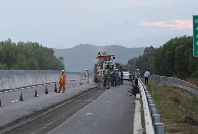 Chat luong cao toc 34.000 ty: Hang loat sai pham can lam ro