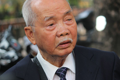 Loi tu biet xuc dong trong le vieng nguyen Tong Bi thu Do Muoi