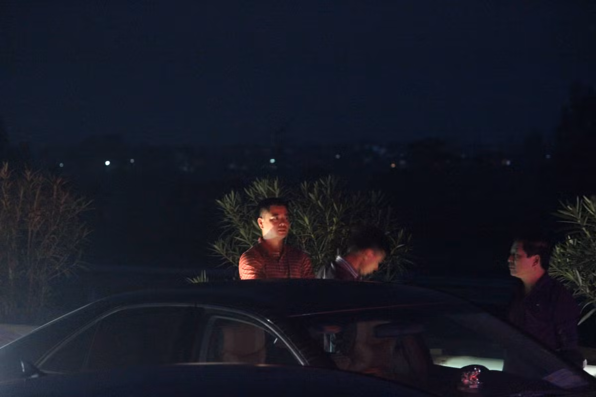 Vụ tai nạn xảy ra vào chiều cuối tuần khi nhiều người trên đường đi chơi về đã khiến tình trạng tắc nghẽn nghiêm trọng hơn các ngày thường.