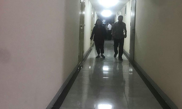 Loi khai chan dong cua nu sinh 21 tuoi nghi nem con so sinh-Hinh-2