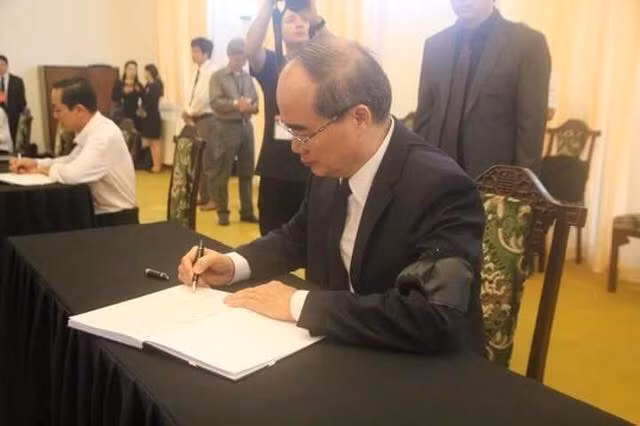 Truc tiep: Le vieng nguyen Tong Bi thu Do Muoi-Hinh-82