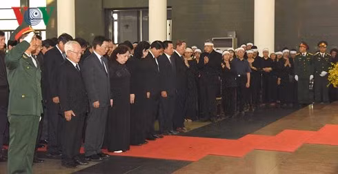 Truc tiep: Le vieng nguyen Tong Bi thu Do Muoi-Hinh-38